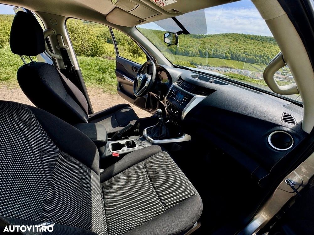 Nissan Navara Double Cab Visia - 8