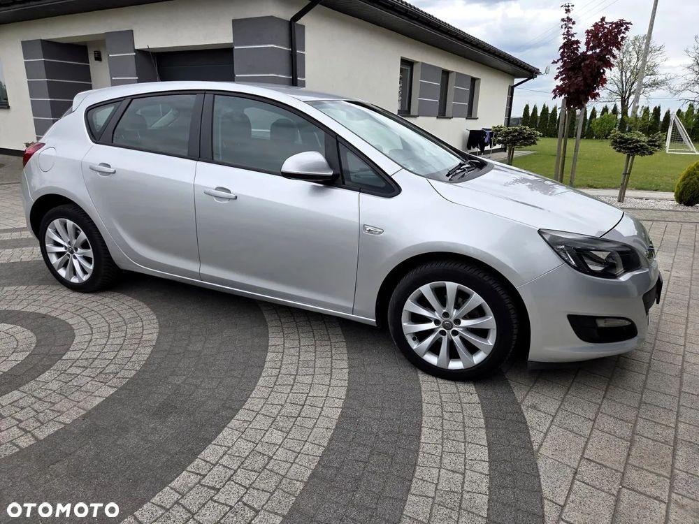 Opel Astra - 4