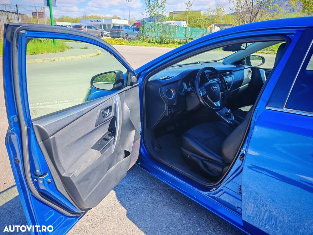 Toyota Auris - 8