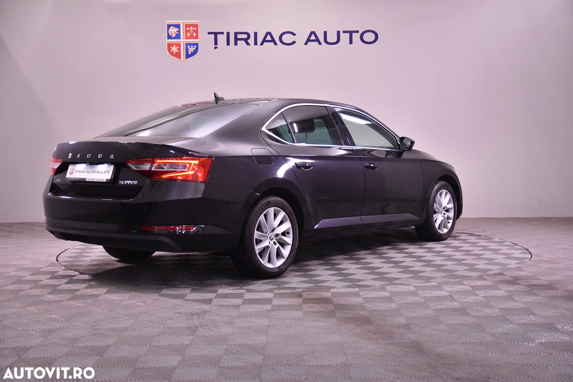 Skoda Superb 2.0 TDI 4x4 DSG Style - 5