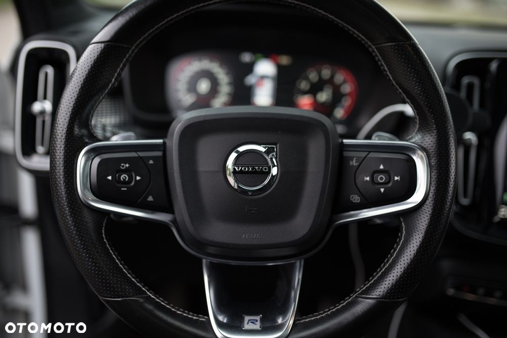 Volvo XC 40 T5 AWD R-Design - 13