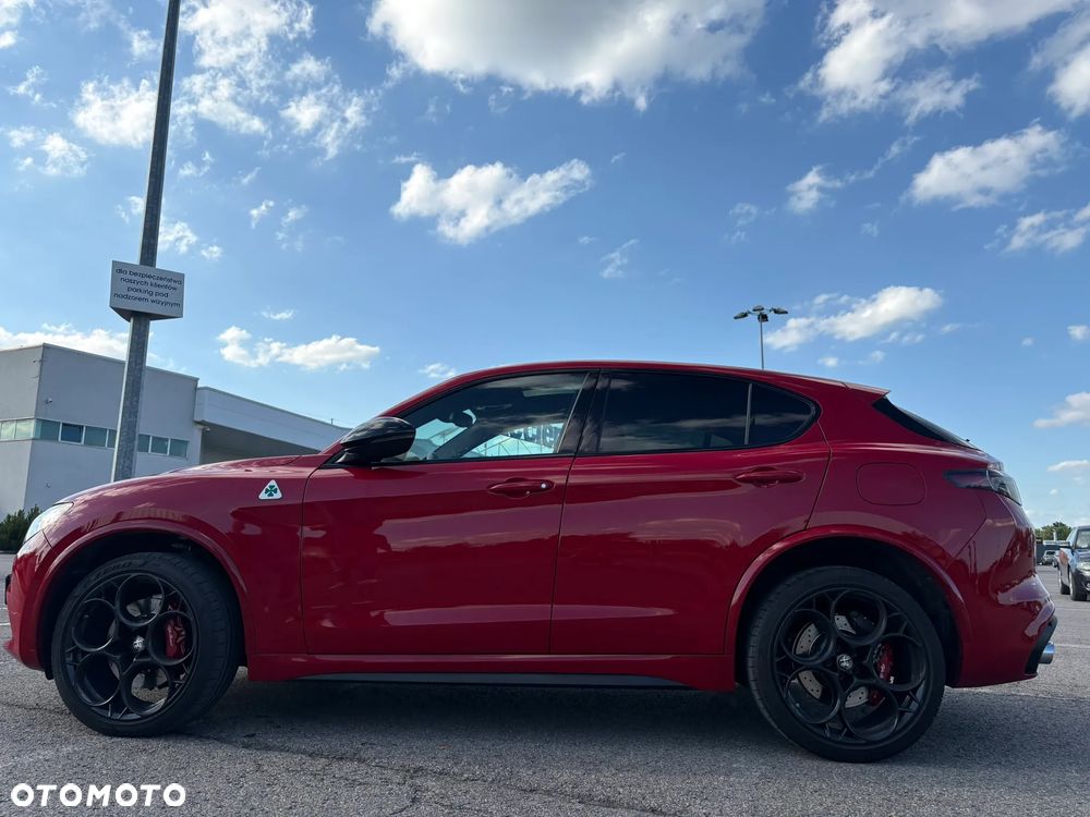 Alfa Romeo Stelvio - 11