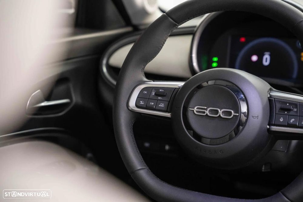 Fiat 600e 54 kWh La Prima - 15
