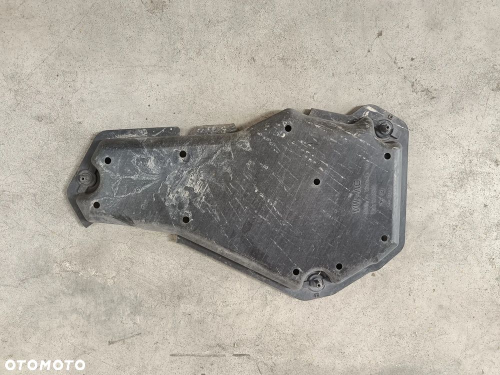 Osłona Zbiornika Adblue Skoda Octavia Karoq Seat Ateca VW T-Roc T-Cross Audi Płyta podwozia 5Q0131331C - 1