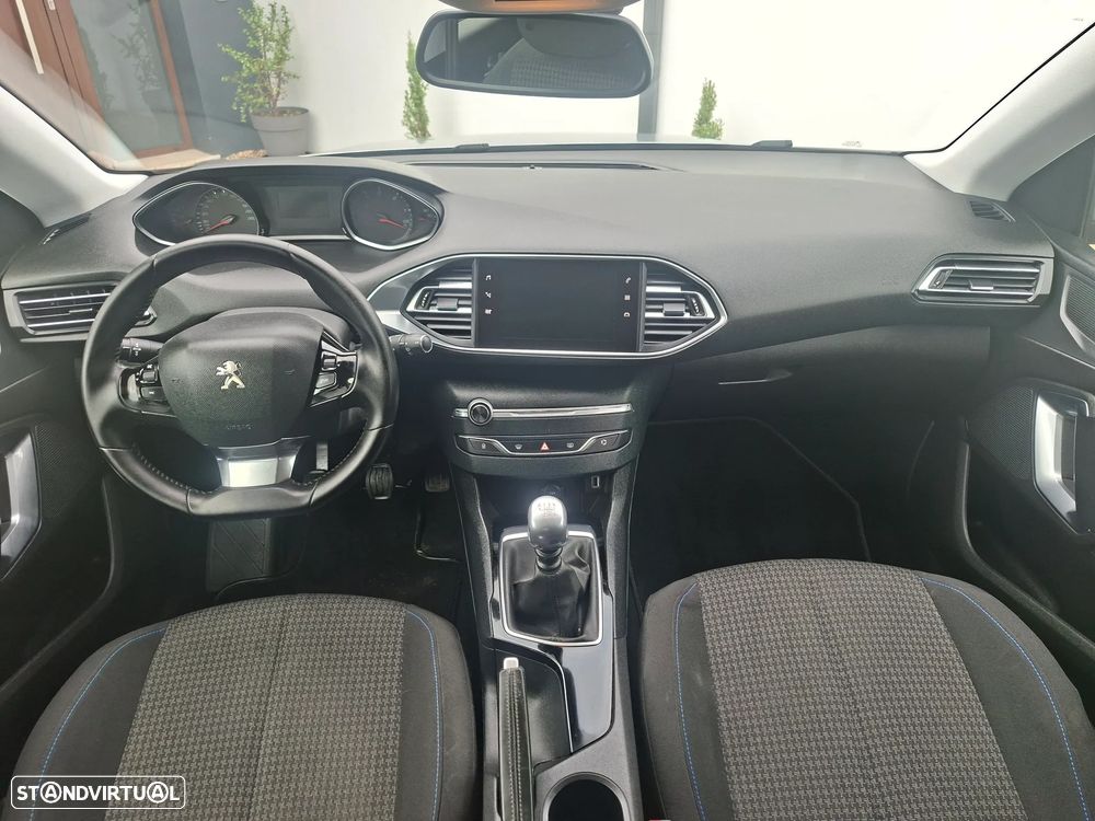 Peugeot 308 1.5 BlueHDi Style - 23