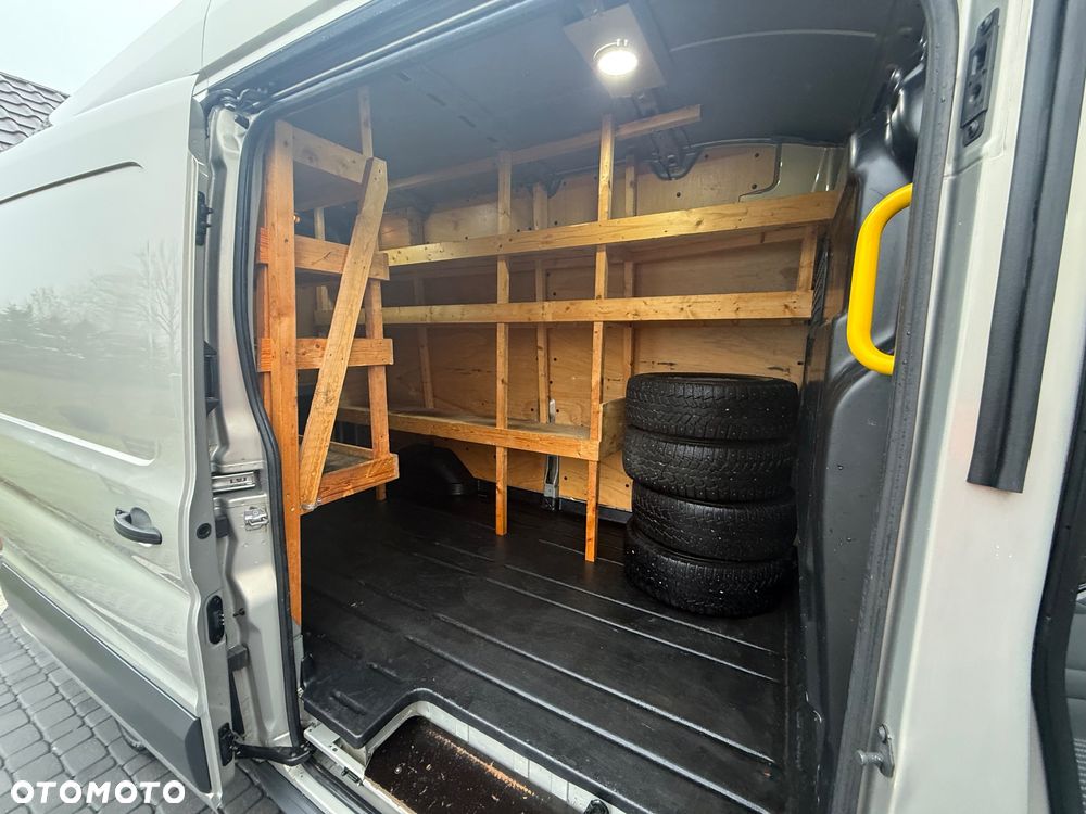Ford Transit - 20