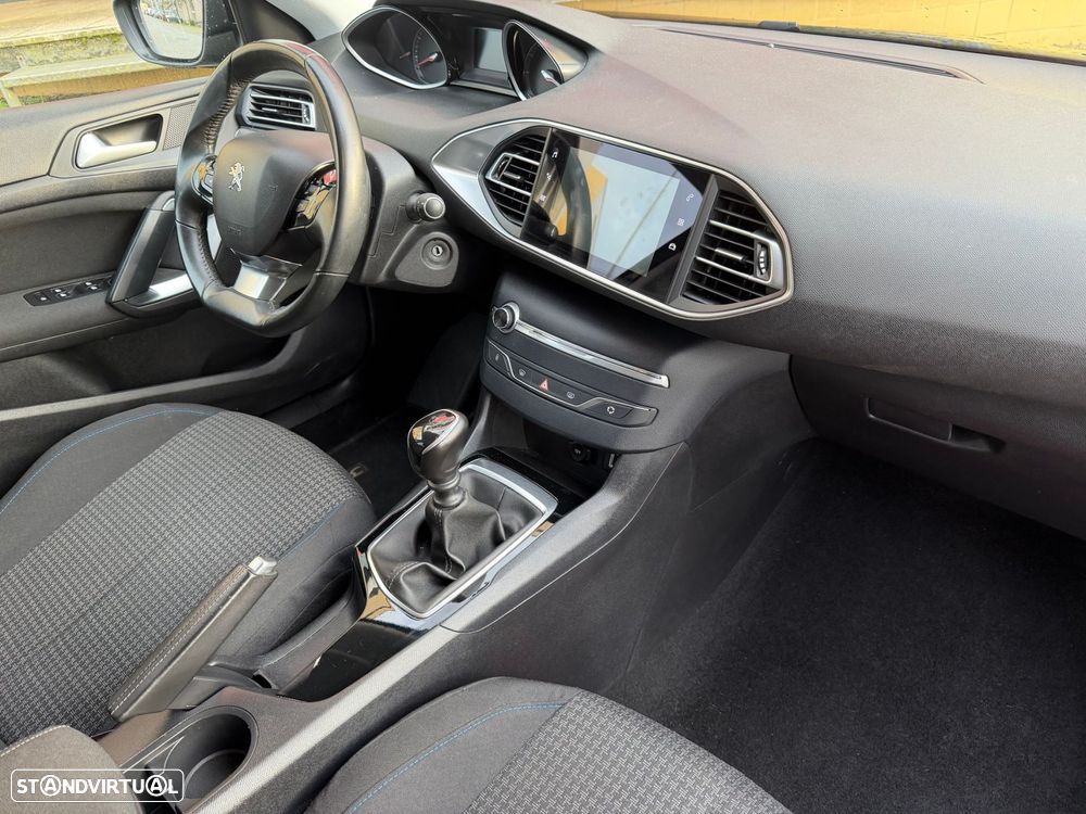 Peugeot 308 SW 1.2 PureTech Allure Pack - 13