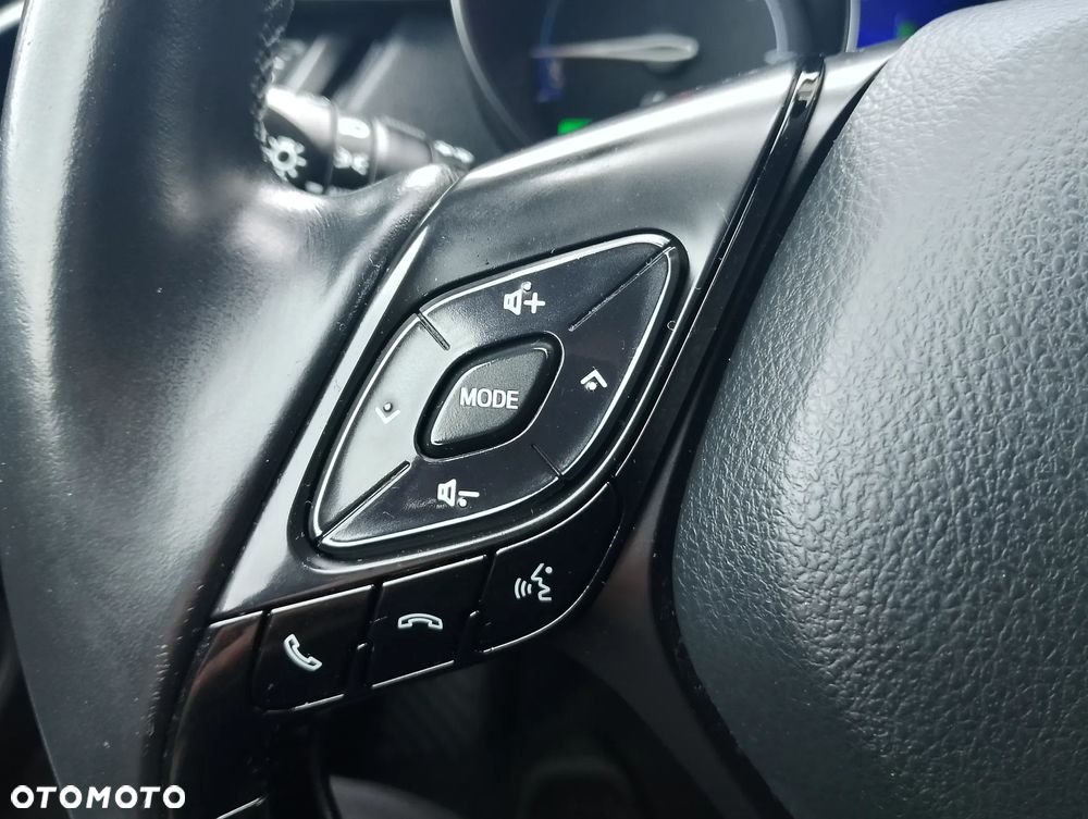 Toyota C-HR - 16