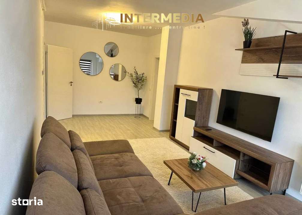 Apartament 3 Camere Bloc Nou CENTRU Baie Balcon Parcare Clima Mobilat — fotografia 1
