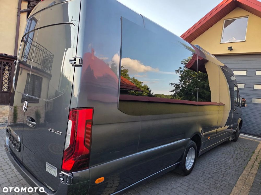 Mercedes-Benz Sprinter - 5