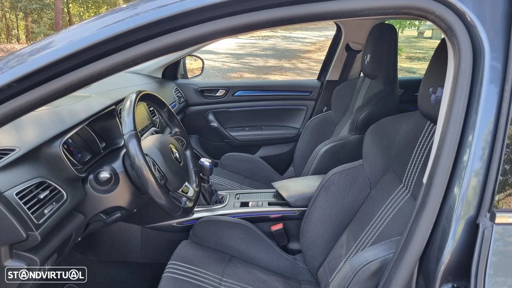 Renault Mégane 1.5 Blue dCi GT Line - 26