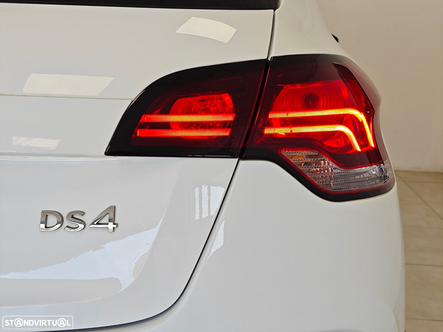 DS DS4 Crossback - 21