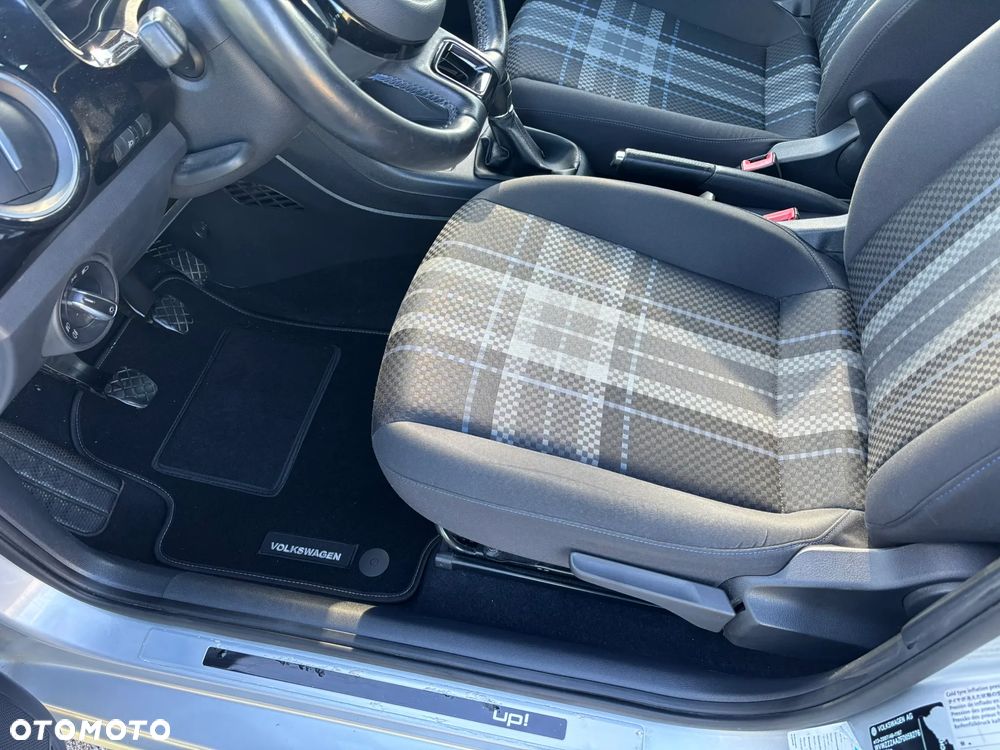 Volkswagen up! club - 15