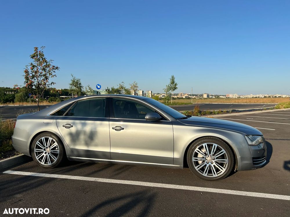 Audi A8 - 2