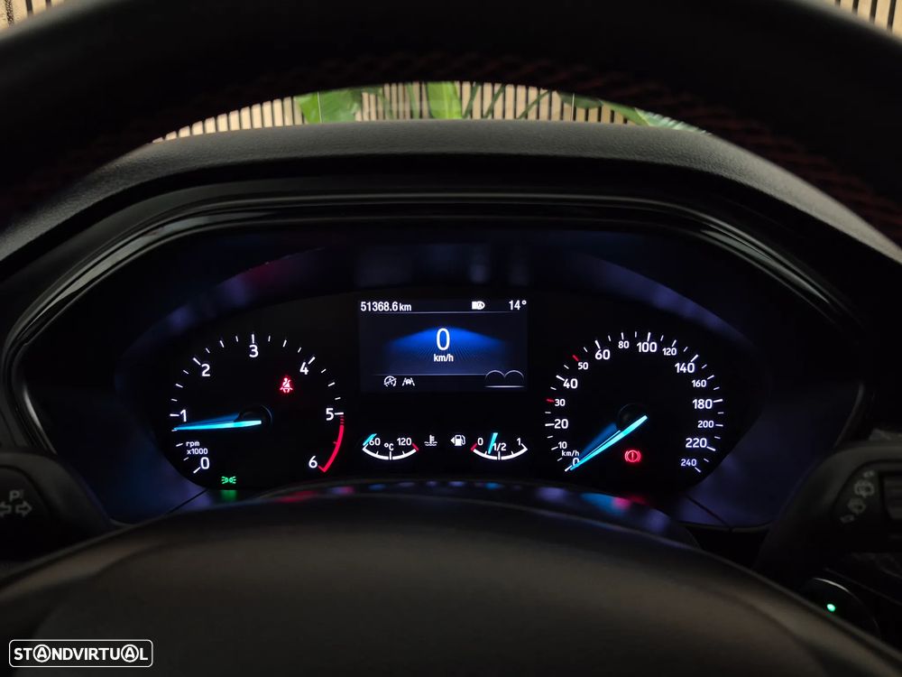 Ford Focus 1.5 TDCi ECOBlue ST-Line - 19