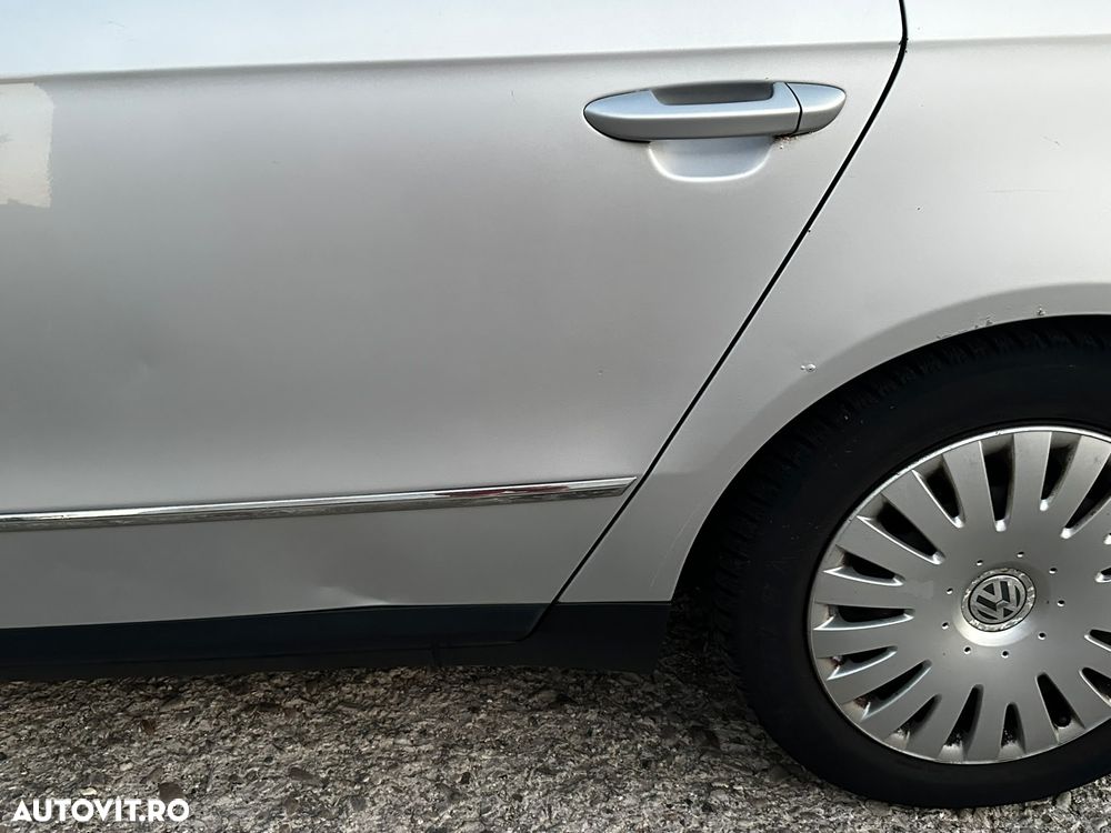 Volkswagen Passat 1.9 TDI Sportline - 14