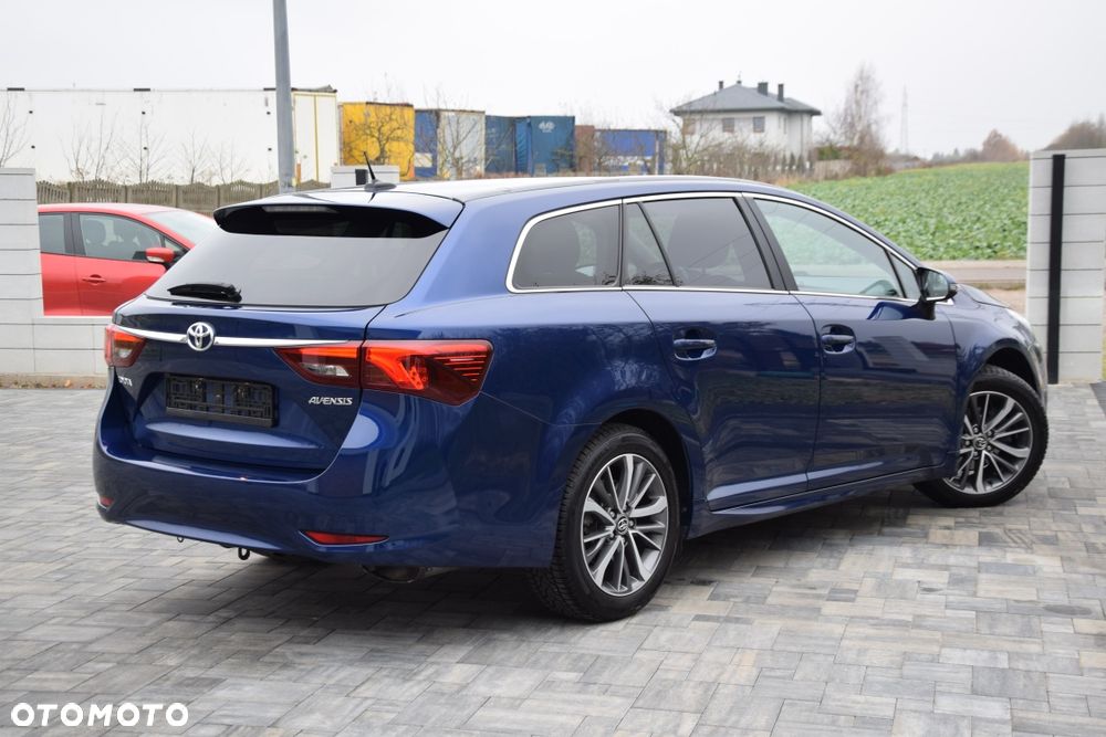 Toyota Avensis - 4
