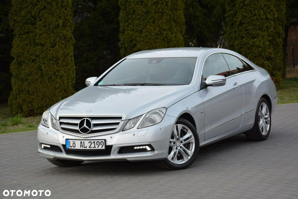 Mercedes-Benz Klasa E 350 CGI BlueEffICIENCY - 2