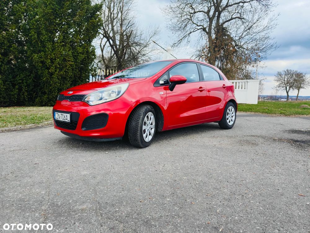 Kia Rio 1.2 Attract - 1