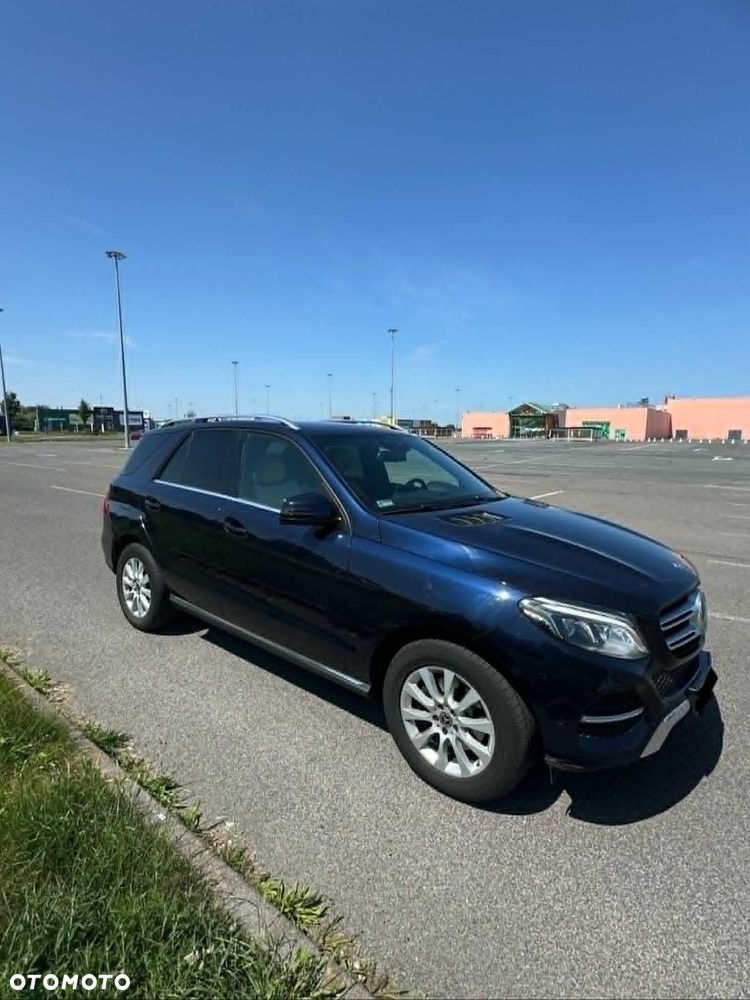 Mercedes-Benz GLE 250 d 4-Matic - 4