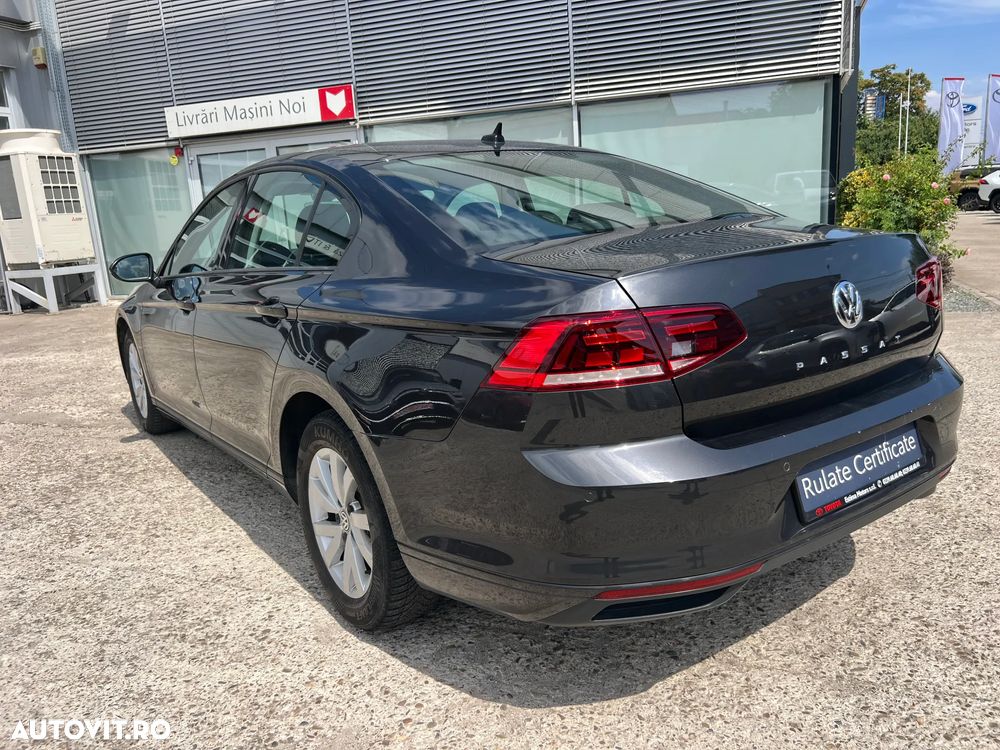 Volkswagen Passat Variant 2.0 TDI DSG (BlueMotion Technology) Comfortline - 4