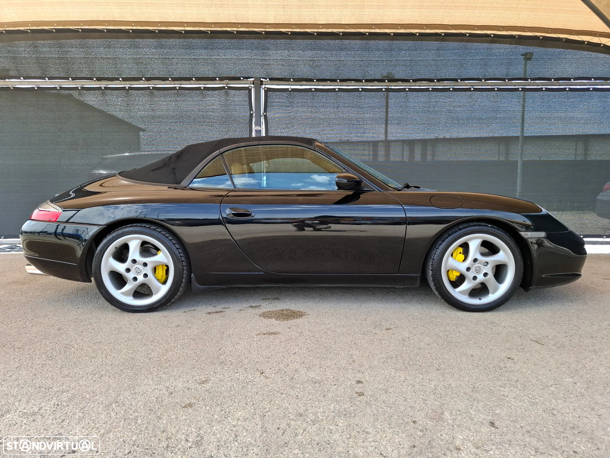 Porsche 911 (996) Carrera Cabrio - 14