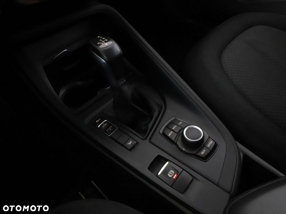 BMW X1 xDrive18d Advantage - 29