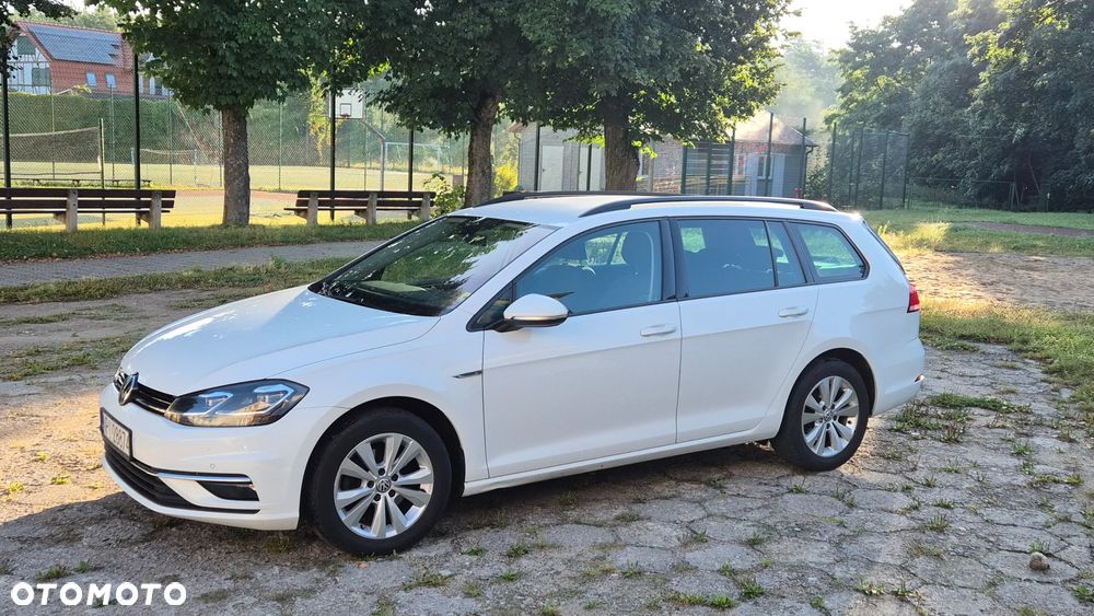 Volkswagen Golf 1.6 TDI BMT Comfortline - 1