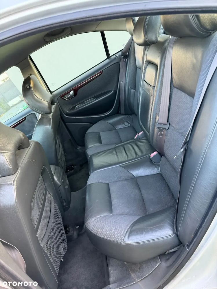 Volvo S60 2.0 T - 12