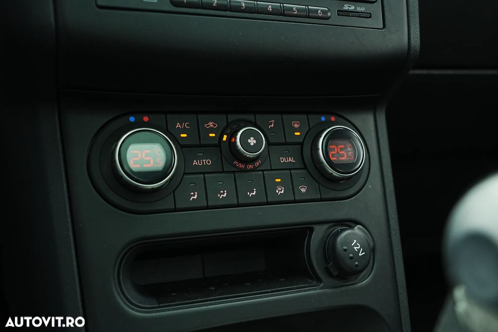 Nissan Qashqai 2.0 DCI DPF 4X4 Acenta SP - 31