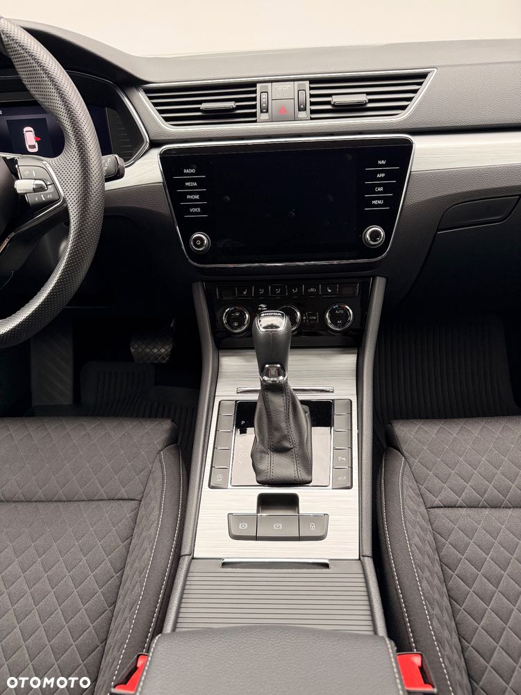 Skoda Superb 1.5 TSI Ambition DSG - 5