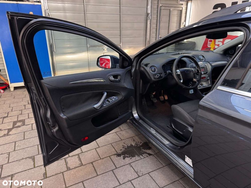 Ford Mondeo - 20