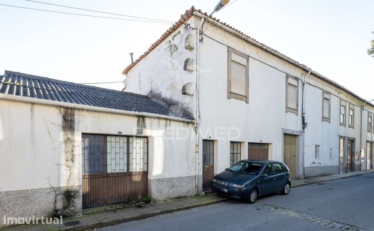 Moradia térrea antiga para venda na Rua Senhora da Hora, Campanhã,... - Grande imagem: 4/12