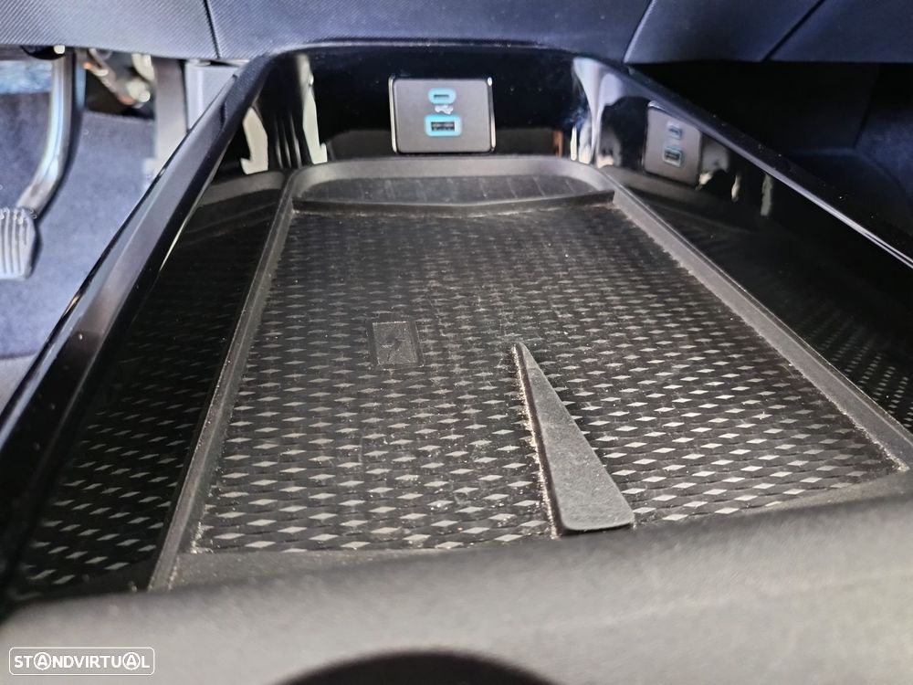 Ford Mustang Mach-E Standard - 31