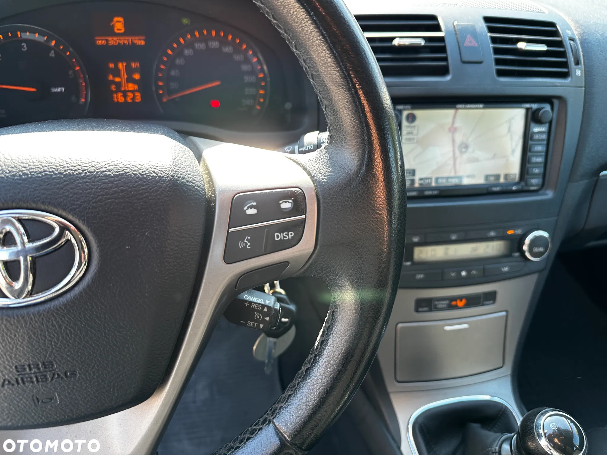 Toyota Avensis - 11