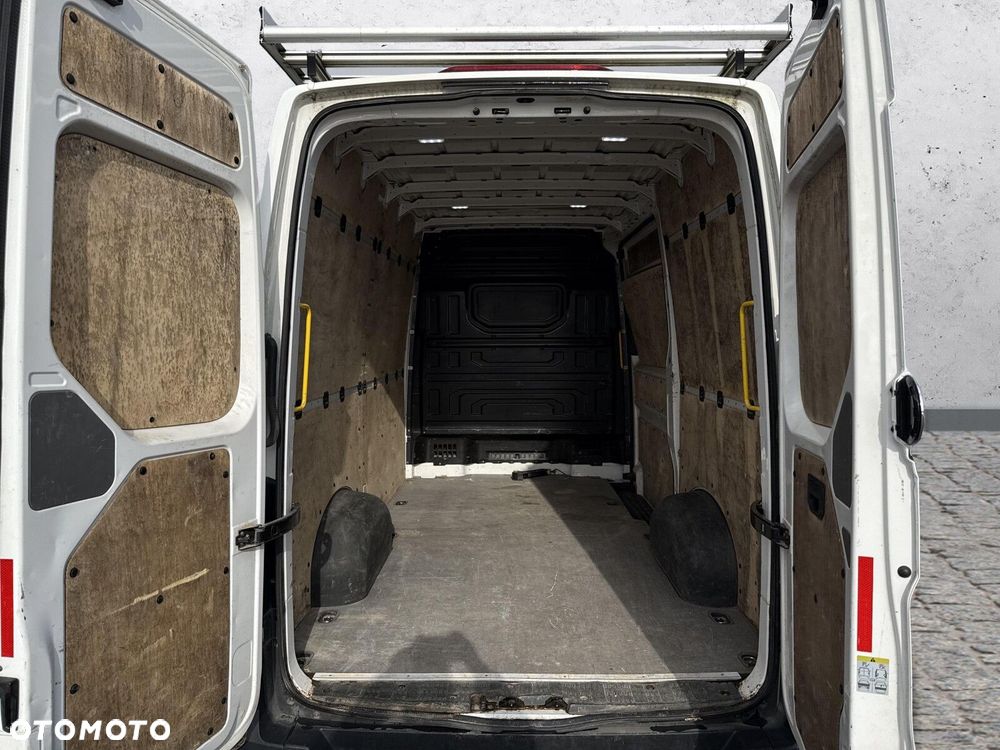 Volkswagen Crafter 35 TDI - 24