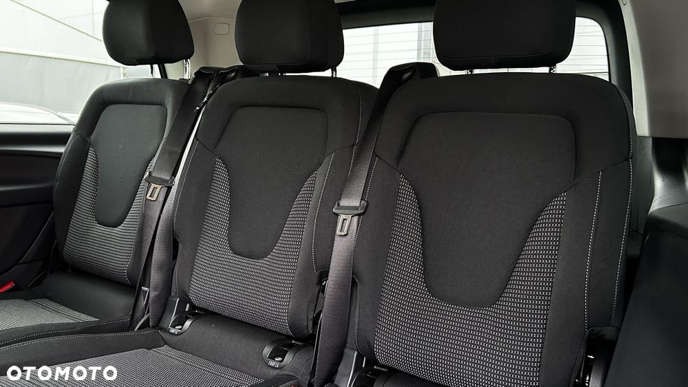 Mercedes-Benz Klasa V - 20