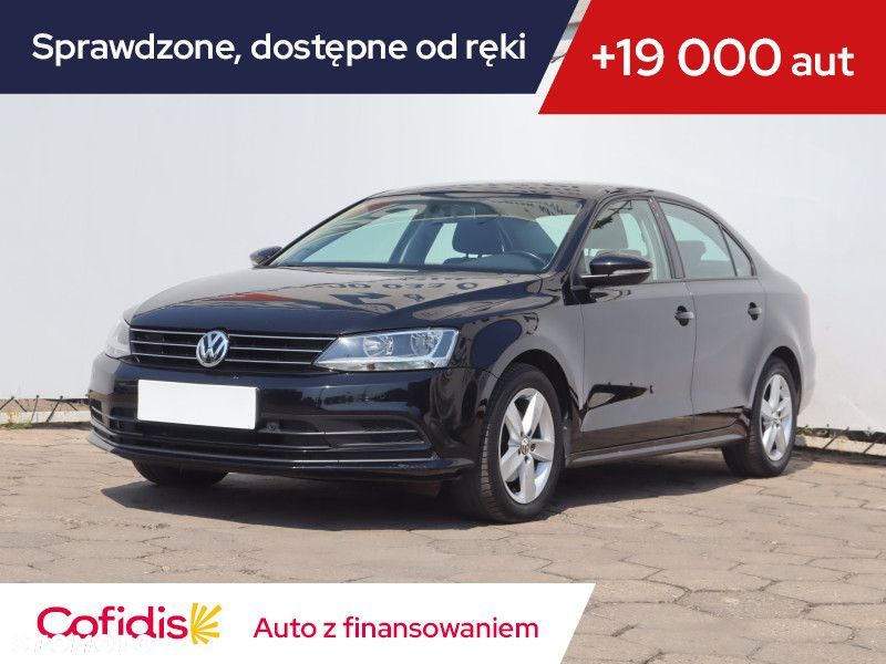 Volkswagen Jetta - 2