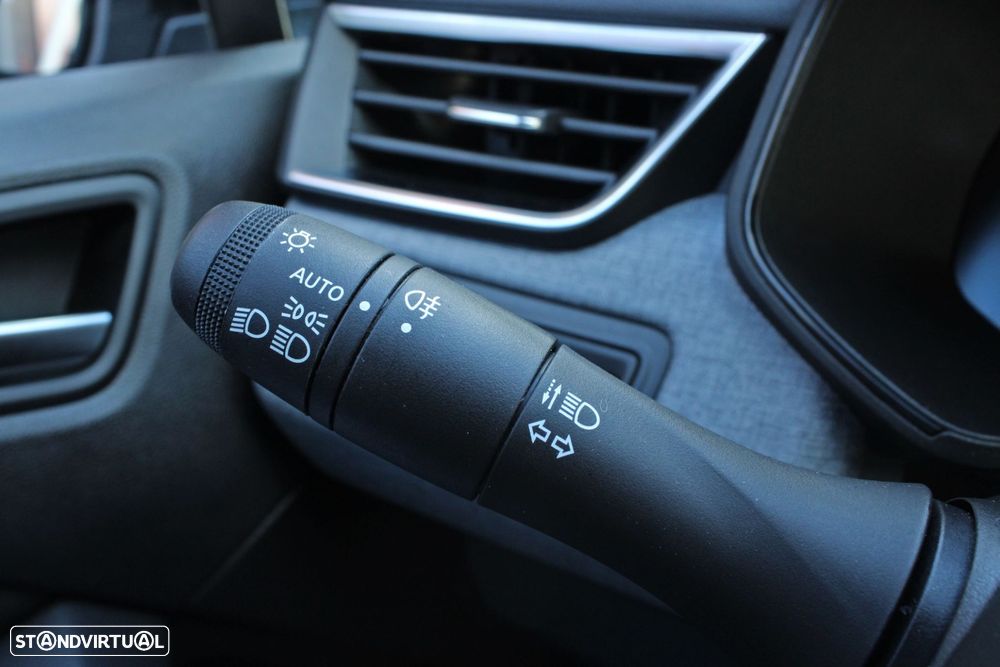 Renault Clio 1.0 TCe Evolution - 10