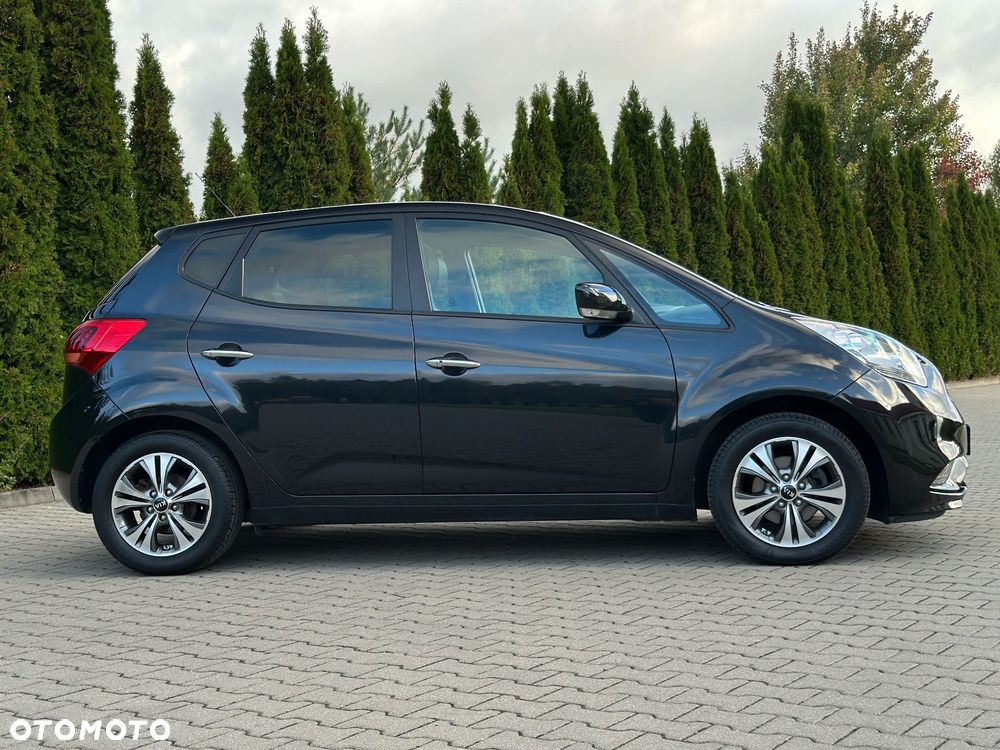 Kia Venga - 15