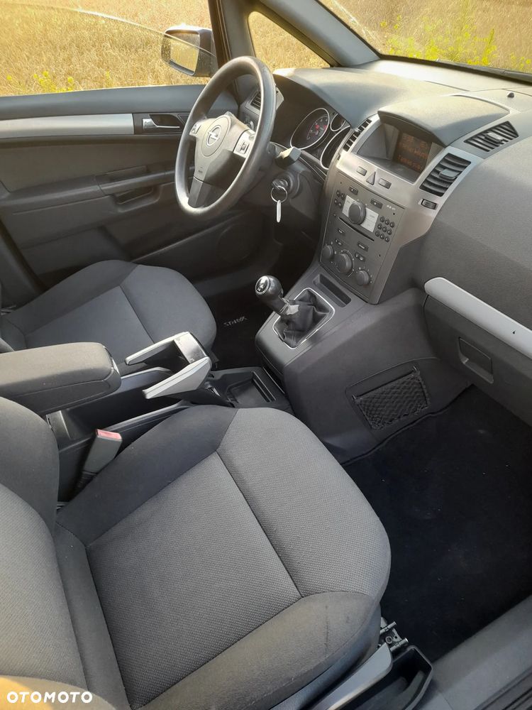 Opel Zafira 1.8 Cosmo - 7