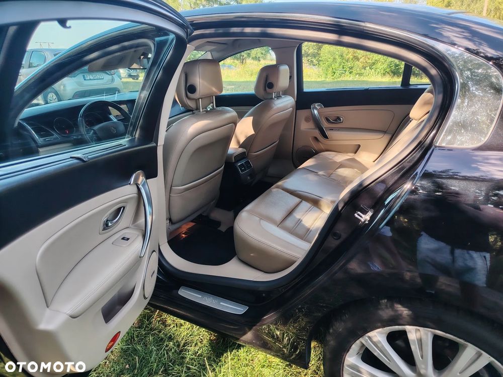 Renault Latitude 2.0 dCi Privilege - 11