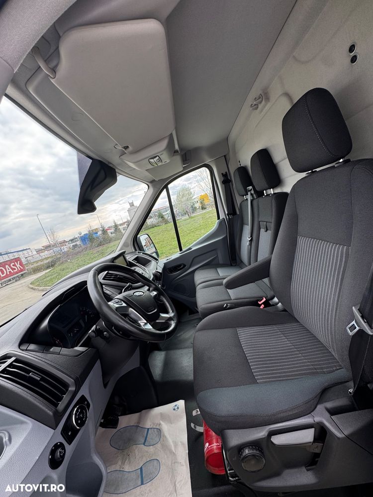 Ford Transit - 19