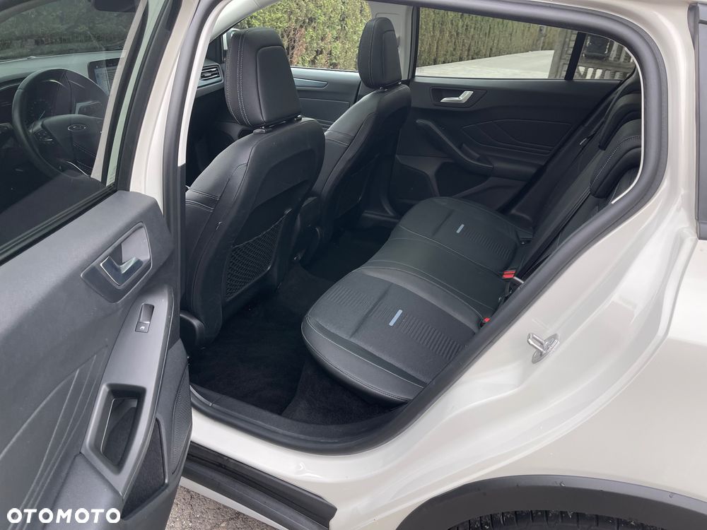 Ford Focus 1.5 EcoBlue Active Business - 12