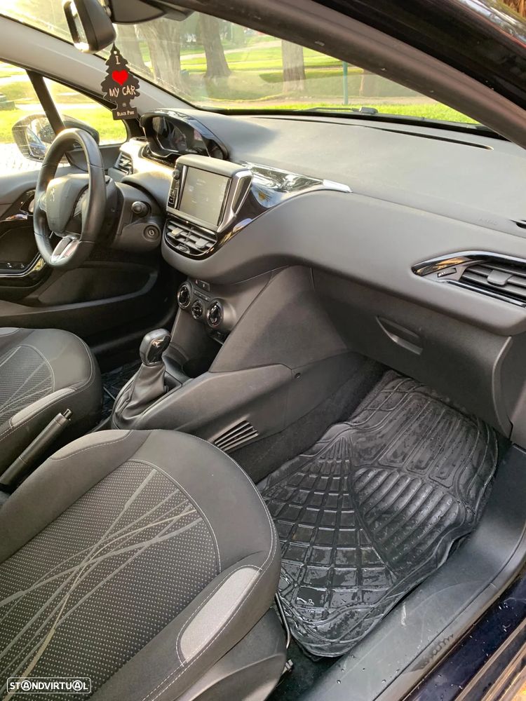 Peugeot 208 1.4 HDi Active - 21