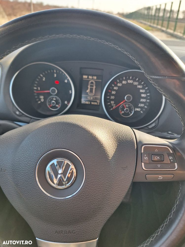 Volkswagen Golf 2.0 TDI DPF Style - 6