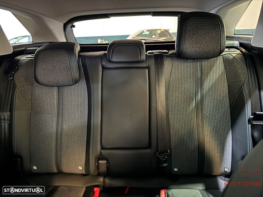 Peugeot 3008 1.2 PureTech Allure Pack EAT8 - 40