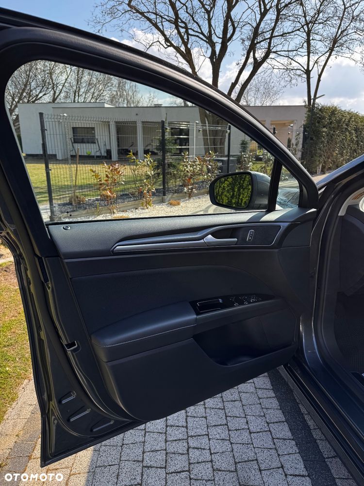 Ford Mondeo ver-2-0-hybrid-titanium - 7