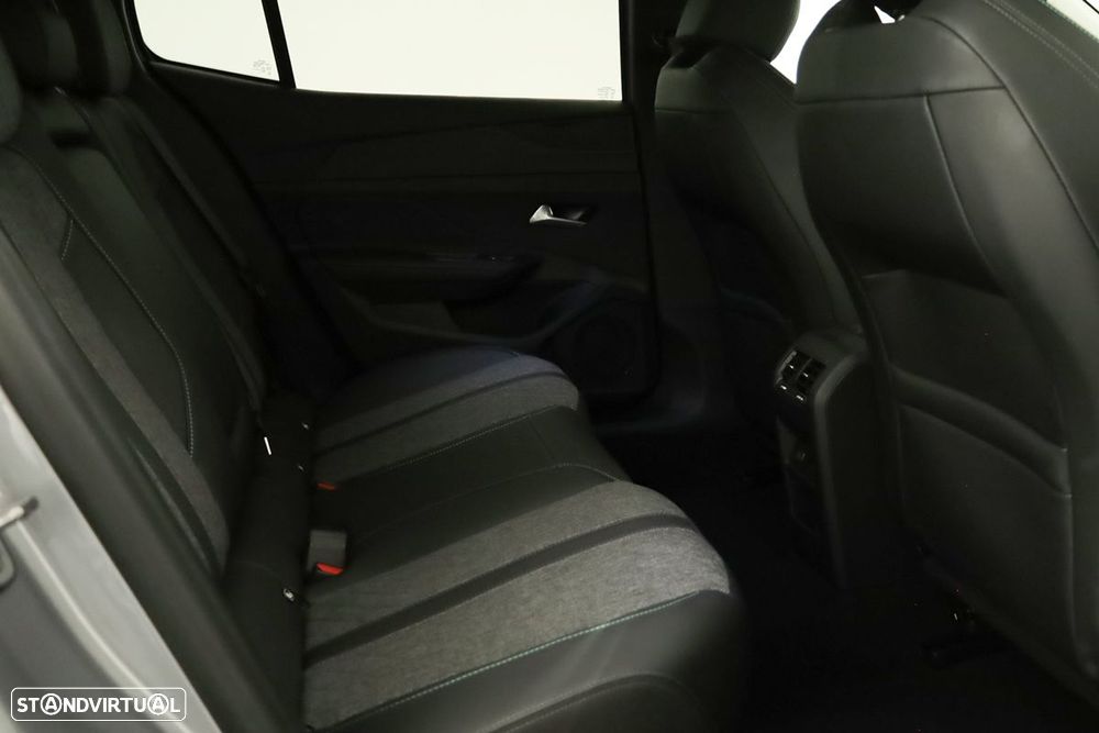 Peugeot 408 1.2 PureTech Allure EAT8 - 20