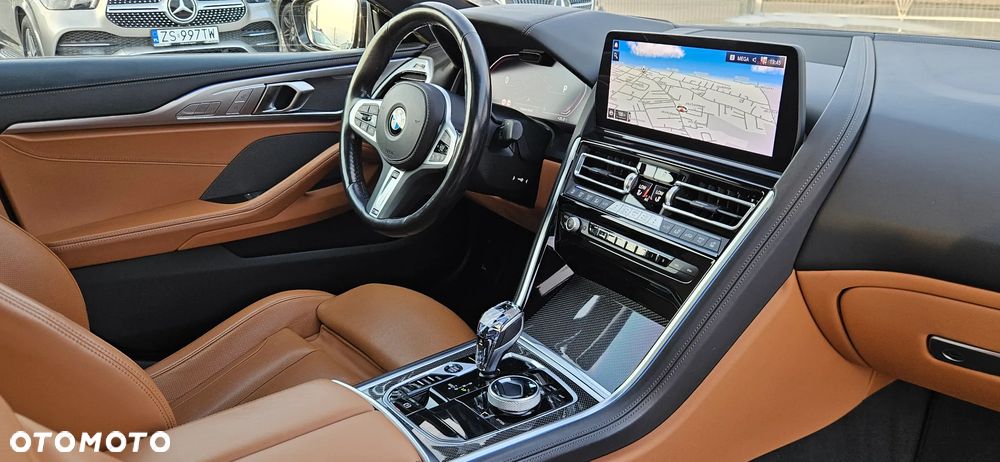 BMW Seria 8 840d xDrive mHEV - 13